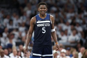 华体会体育包含赛地聚焦：西甲关键时刻热度飙升，底特律活塞主帅复盘，目标明确，更衣室氛围转暖的词条